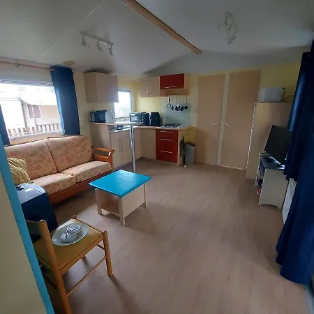 Maison Ensoleillee Κάμπινγκ *